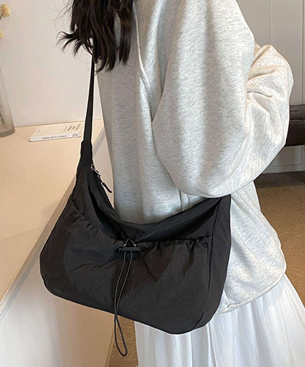 ジムバッグ ナイロンバッグ 軽量 無地 肩掛け 斜め掛け対応