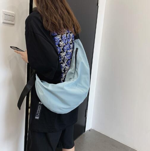 ジムバッグ 男女兼用 ナイロンバッグ 斜め掛けショルダーバッグ