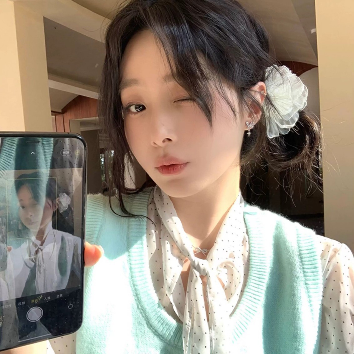 ヘアアクセサリー ふんわり花びらバレッタ