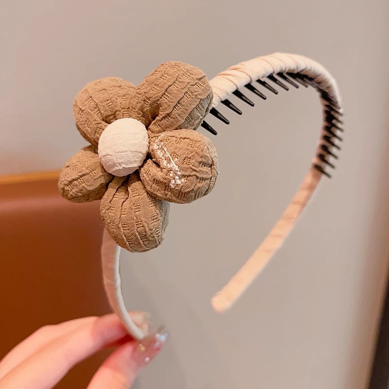 ヘアアクセサリー お花とリスのゆらゆらカチューシャ