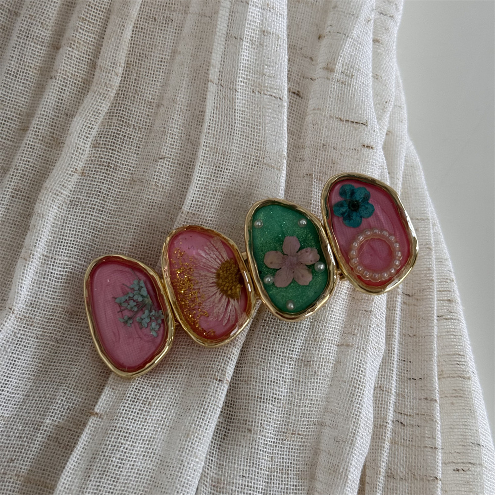 ヘアアクセサリー 押し花バレッタ 楕円形 金縁 髪飾り 3種類