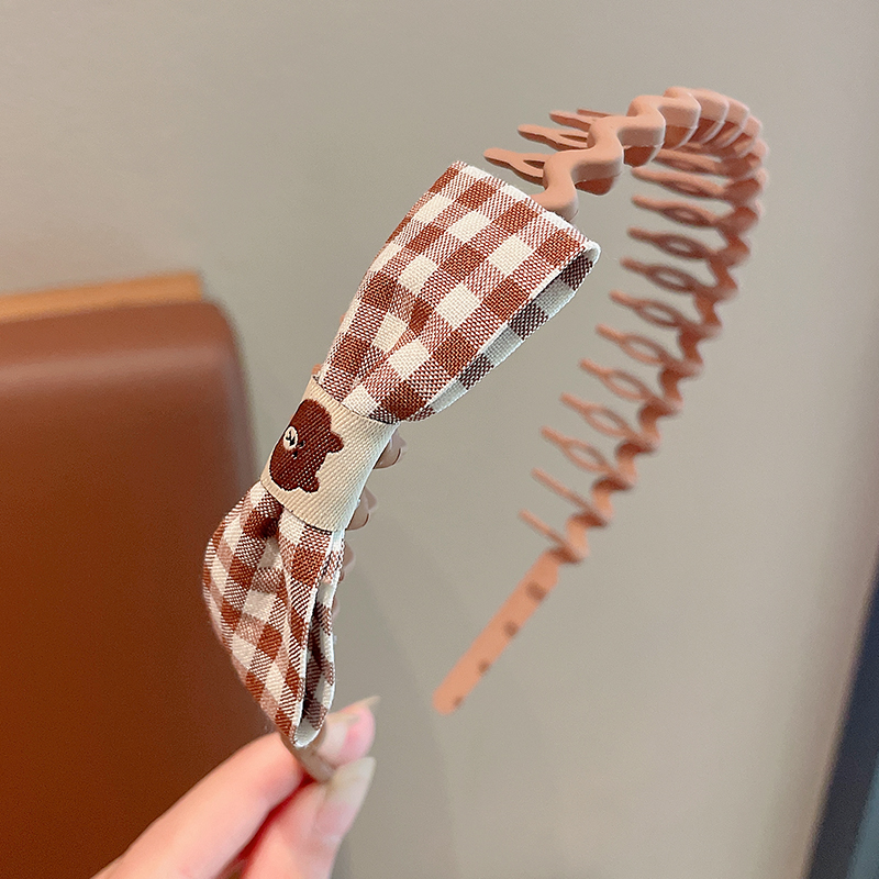 ヘアアクセサリー お花とリスのゆらゆらカチューシャ