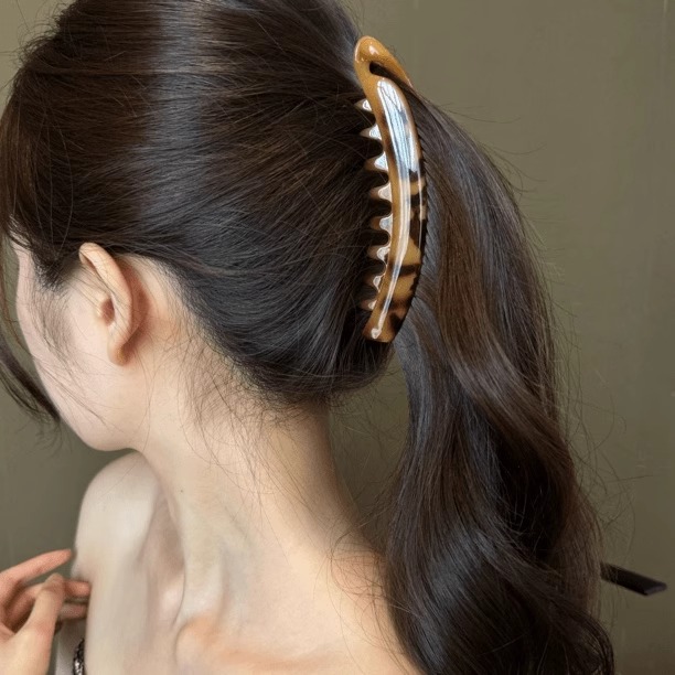 ヘアアクセサリー 上品な流線型バナナクリップバレッタ