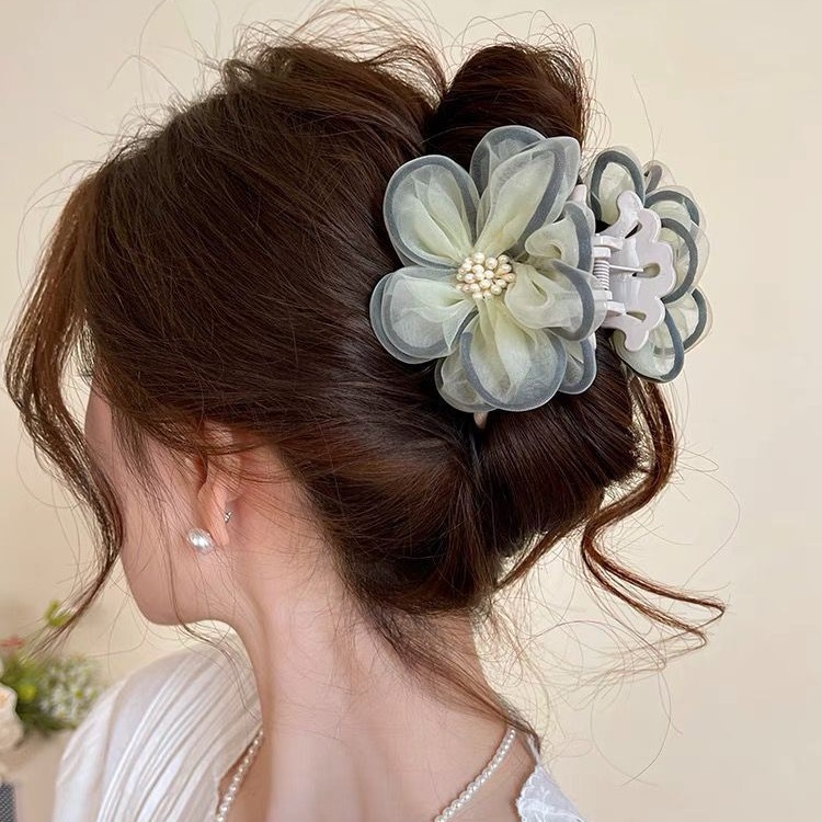 ヘアアクセサリー 透け感フラワーモチーフパールビジューバレッタ