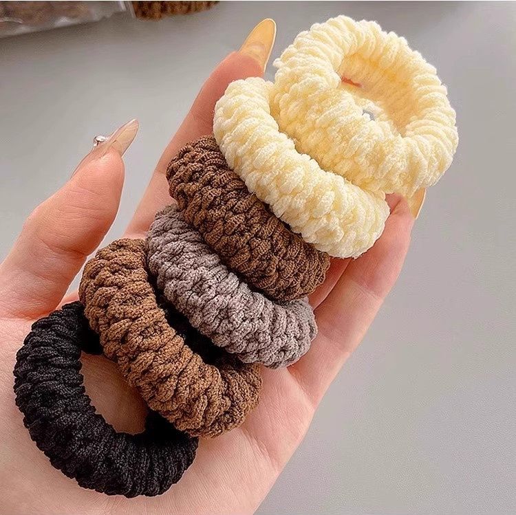 ヘアアクセサリー もこもこ編み目シュシュ