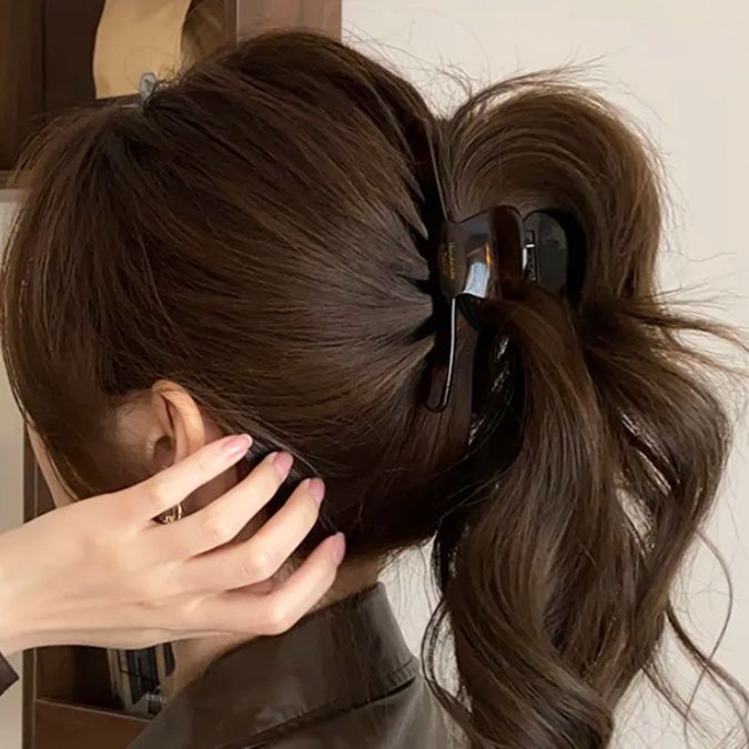 ヘアアクセサリー 優雅な曲線 大人のまとめ髪バレッタ