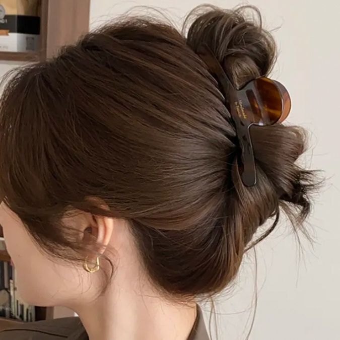 ヘアアクセサリー 優雅な曲線 大人のまとめ髪バレッタ