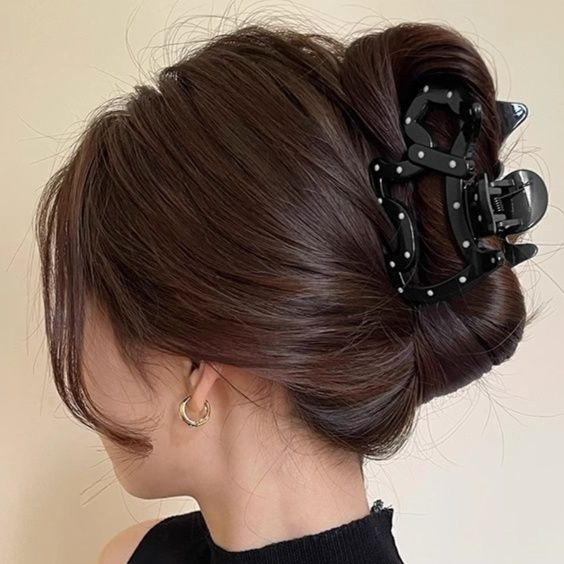 ヘアアクセサリー わんちゃんシルエットバレッタ