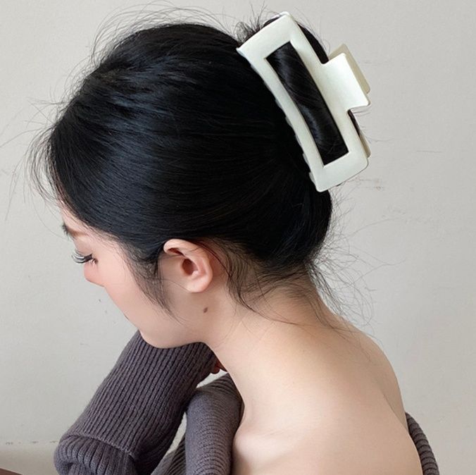 ヘアアクセサリー シンプル直線美 大ぶりバレッタ