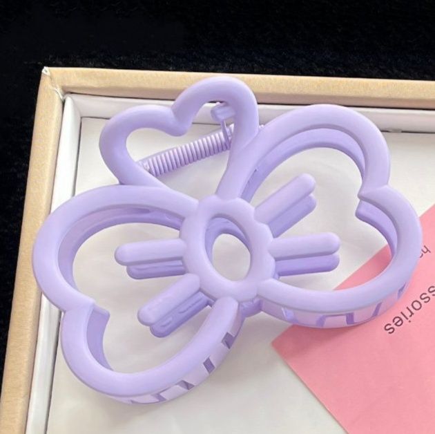 ヘアアクセサリー りぼんモチーフ ぷっくりバレッタ