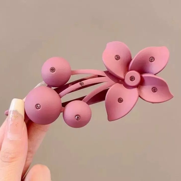ヘアアクセサリー 花蕾キラめきバレッタ