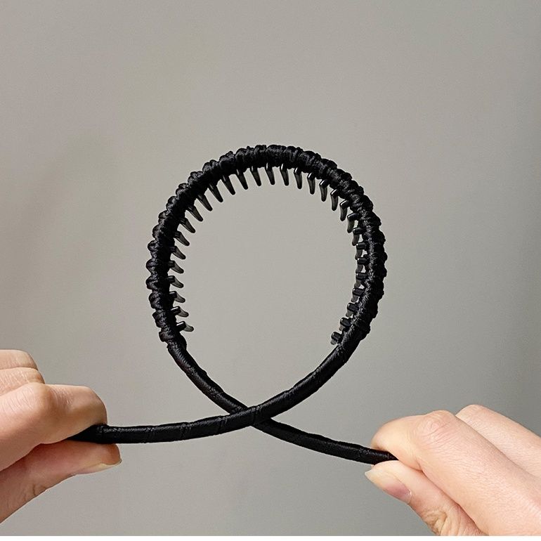 ヘアアクセサリー 上品シルク風クロスカチューシャ
