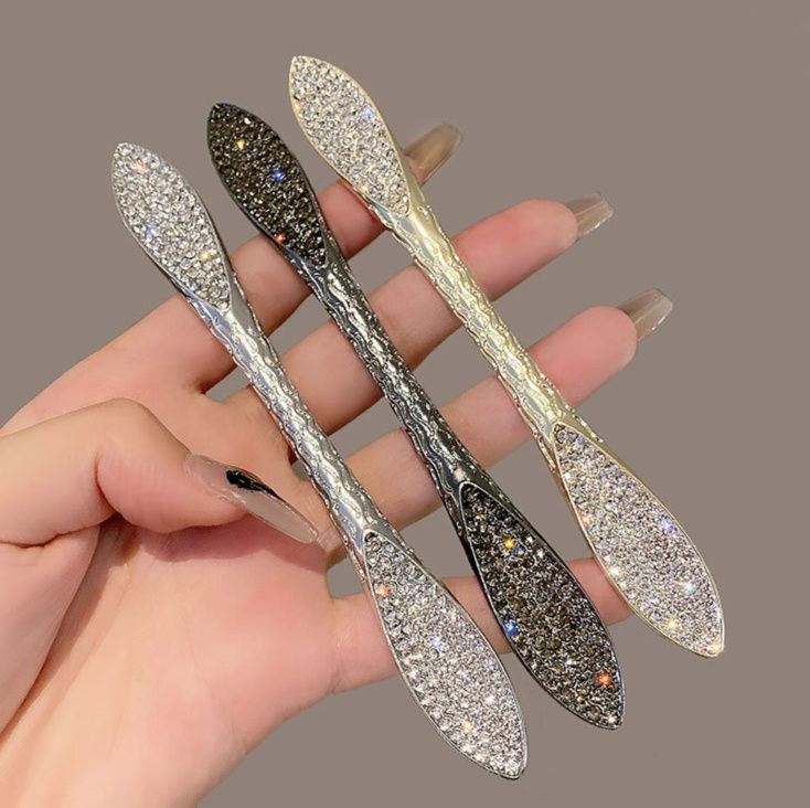 ヘアアクセサリー きらめく楕円形ラインストーン装飾バレッタ