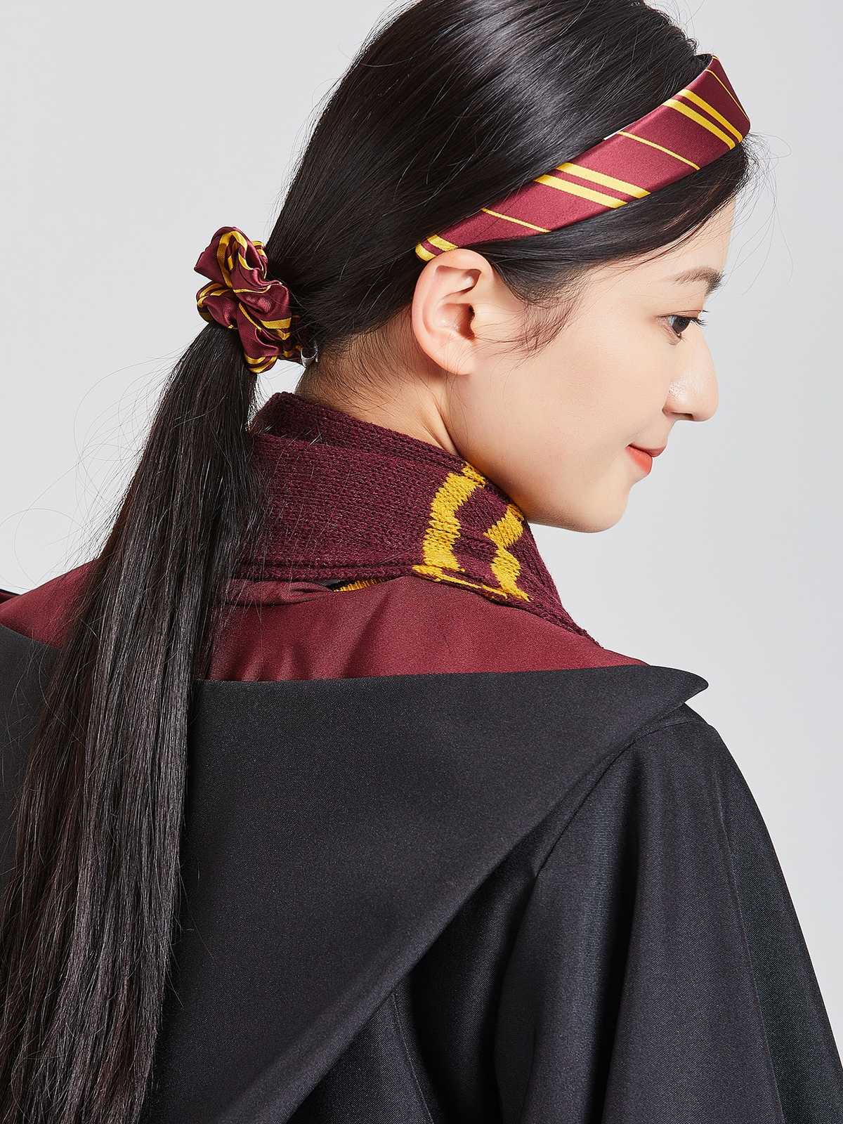 ショートヘアの魅力を引き出す ヘアアクセサリー 10選