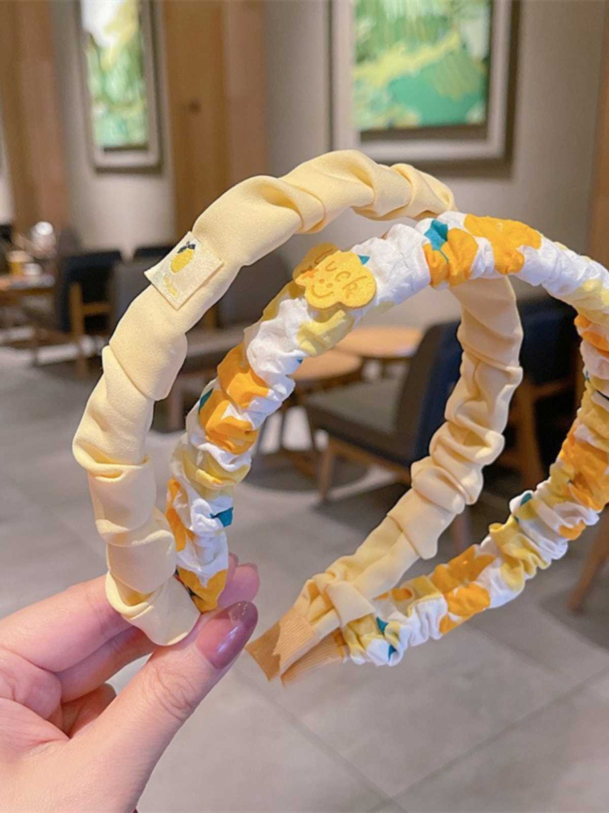 袴とショートヘアを美しく演出するカチューシャで特別な日が一生の宝物になる10選