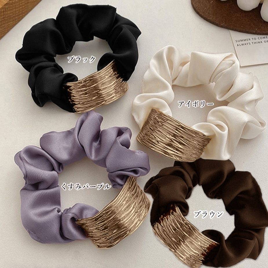 金属プレート付きシュシュ 上品な大人ヘアゴム