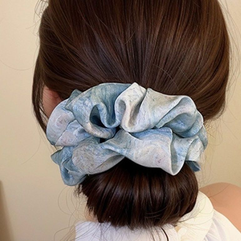 大理石柄シュシュ 上品なマーブル模様のヘアゴム