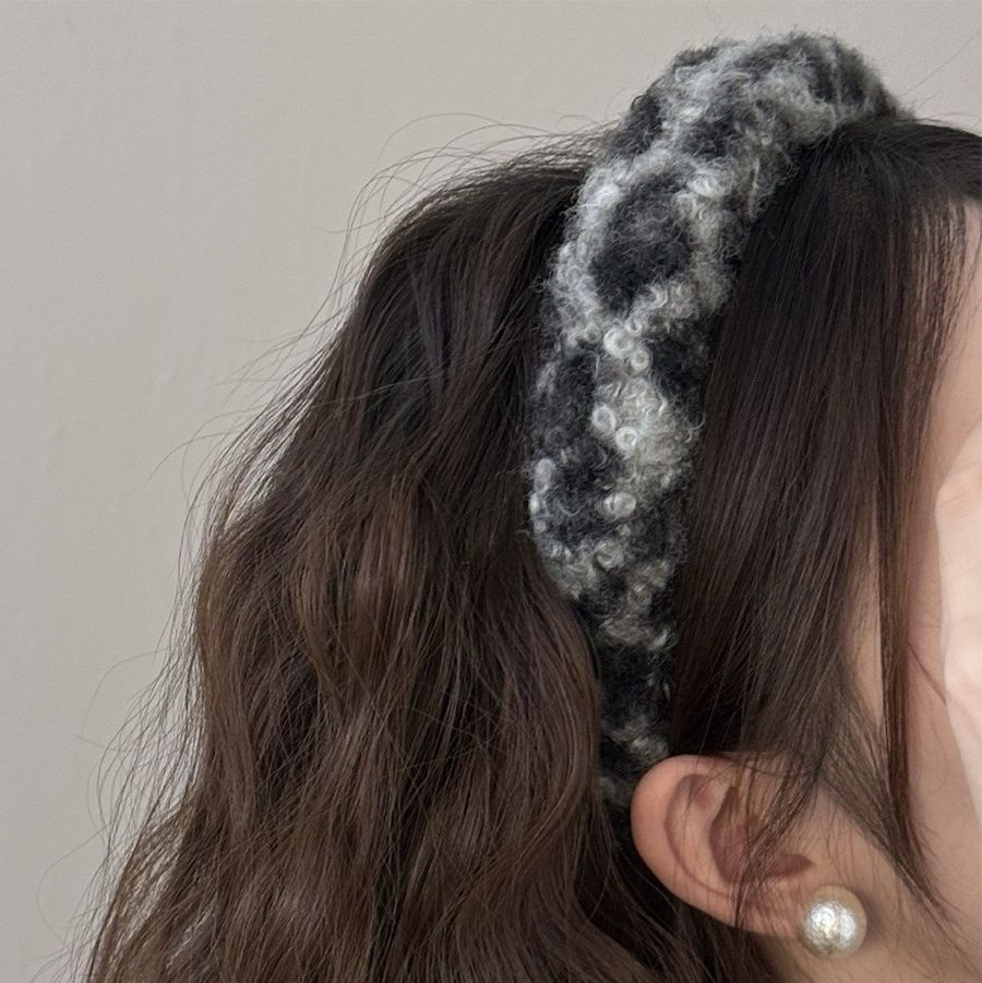 ふわふわ豹柄カチューシャ 秋冬ヘアアクセサリー