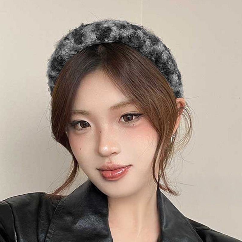 ふわふわ豹柄カチューシャ 秋冬ヘアアクセサリー