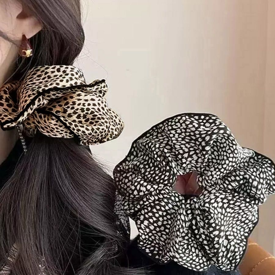 豹柄大きめシュシュ ボリューム ヘアアクセサリー