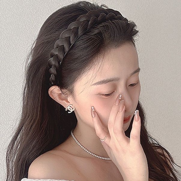 ヘアアクセサリー 立体三つ編みデザイン太め幅カチューシャ