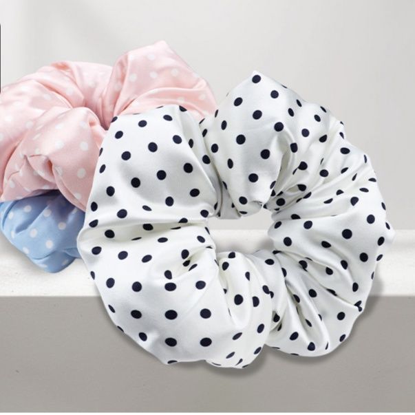 ヘアアクセサリー 波点柄真絹枕頭髪留めシュシュ