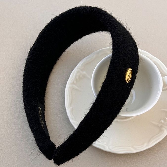 ヘアアクセサリー カチューシャふんわりボア素材の太め