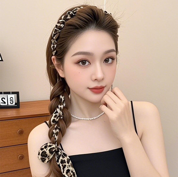 ヘアアクセサリー 編み込みリボンカチューシャ