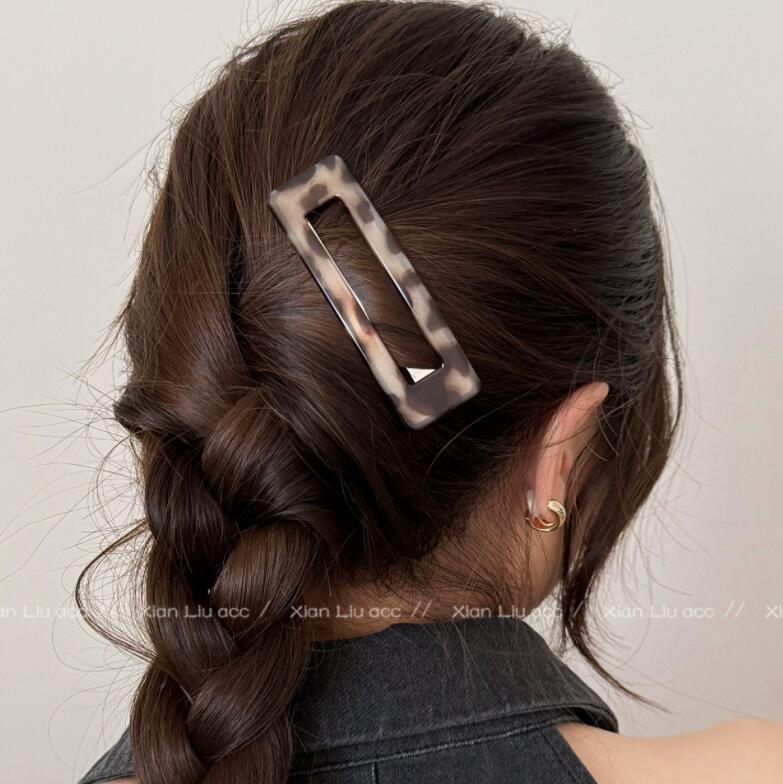 ヘアアクセサリー べっ甲風バレッタ ヘアクリップ 髪留め ヘアアレンジ