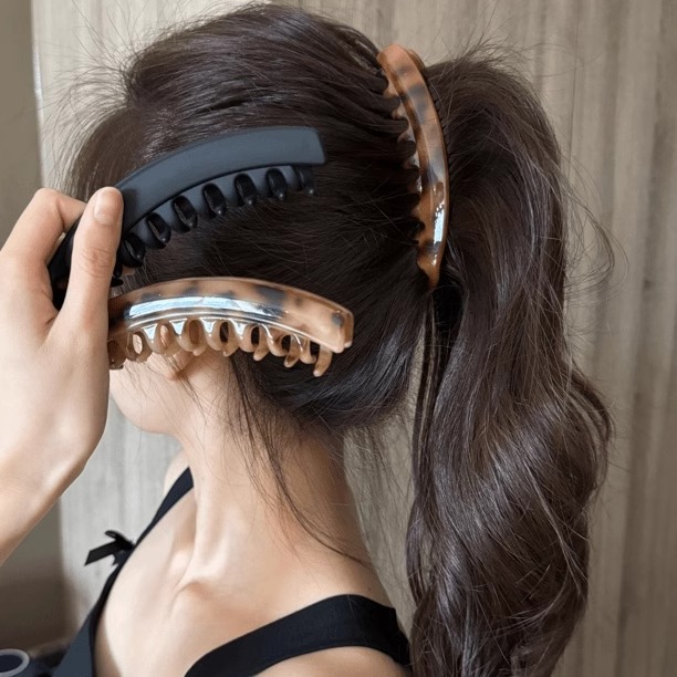 ヘアアクセサリー 上品な流線型バナナクリップバレッタ