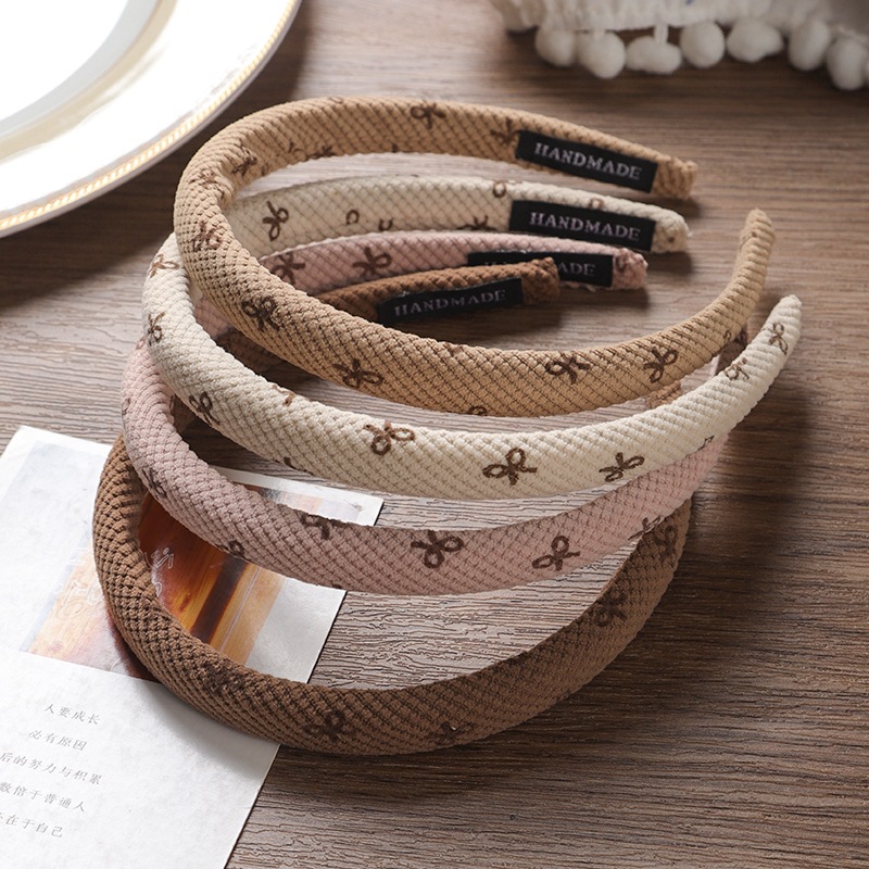 ヘアアクセサリー 小花刺繍コーデュロイ太めカチューシャ