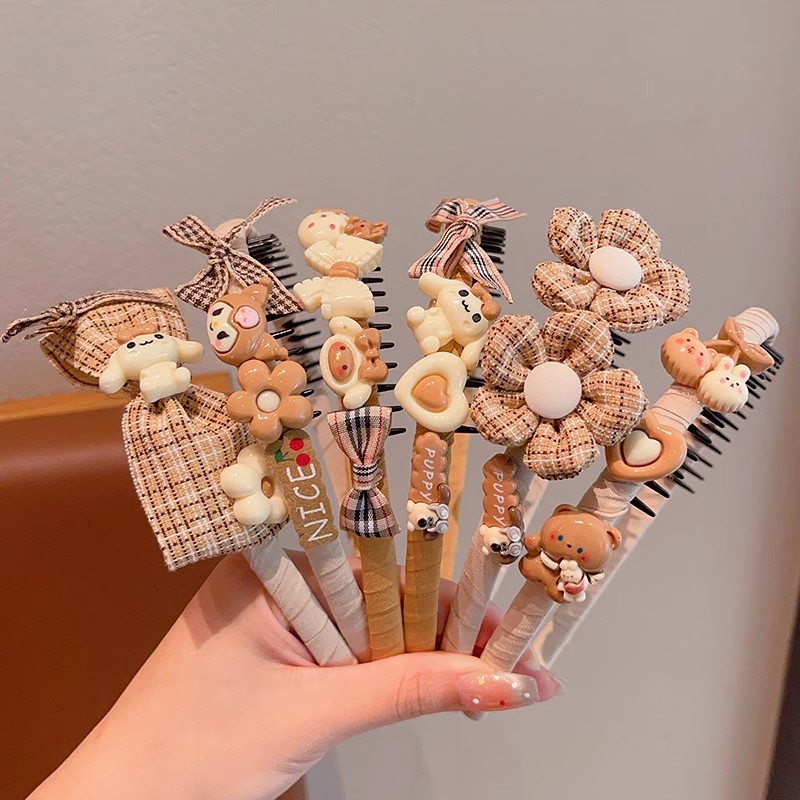 ヘアアクセサリー お花とリスのゆらゆらカチューシャ