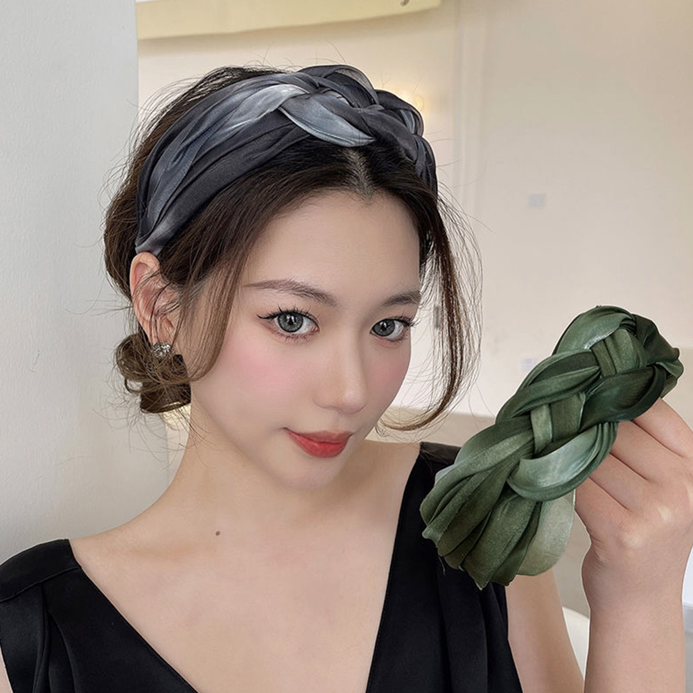 https://fulmo-img-server.com/haircery/27cfe58b-9a8f-4902-ae84-dc06f7a45f8e.jpg