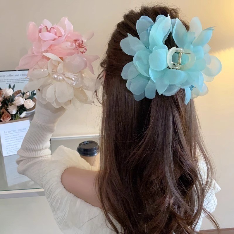 https://fulmo-img-server.com/haircery/317c0f96-cc4b-4472-aeef-3627adc0d399.jpg
