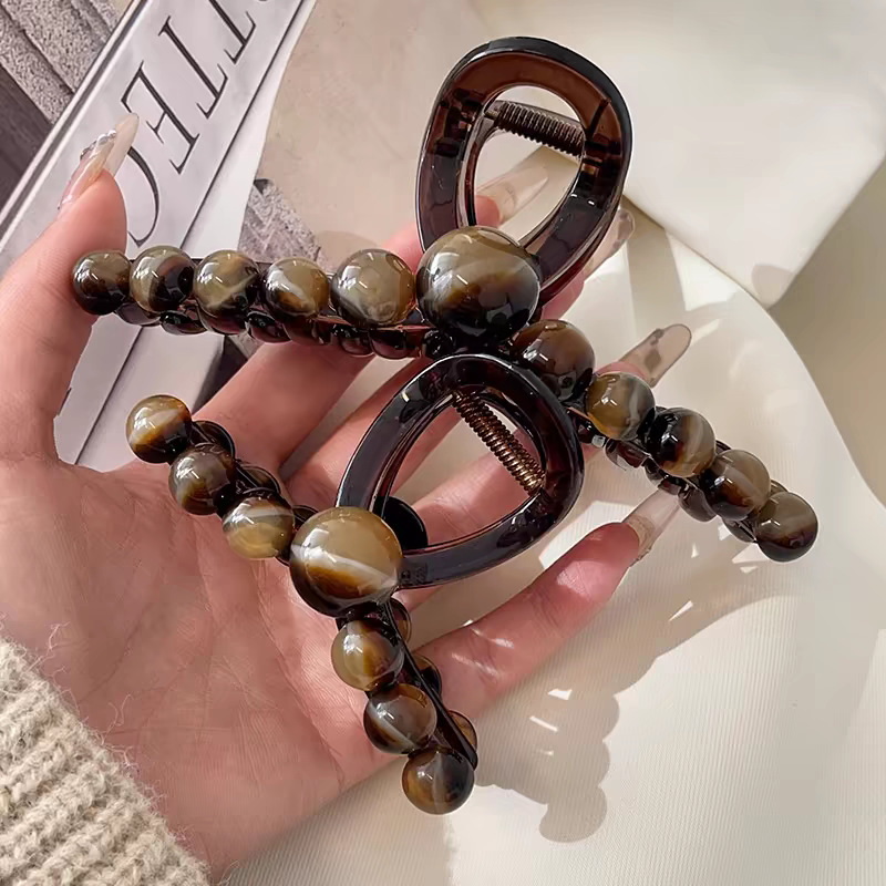 ヘアアクセサリー 透明感ビーズ飾り大人かわいいバレッタ