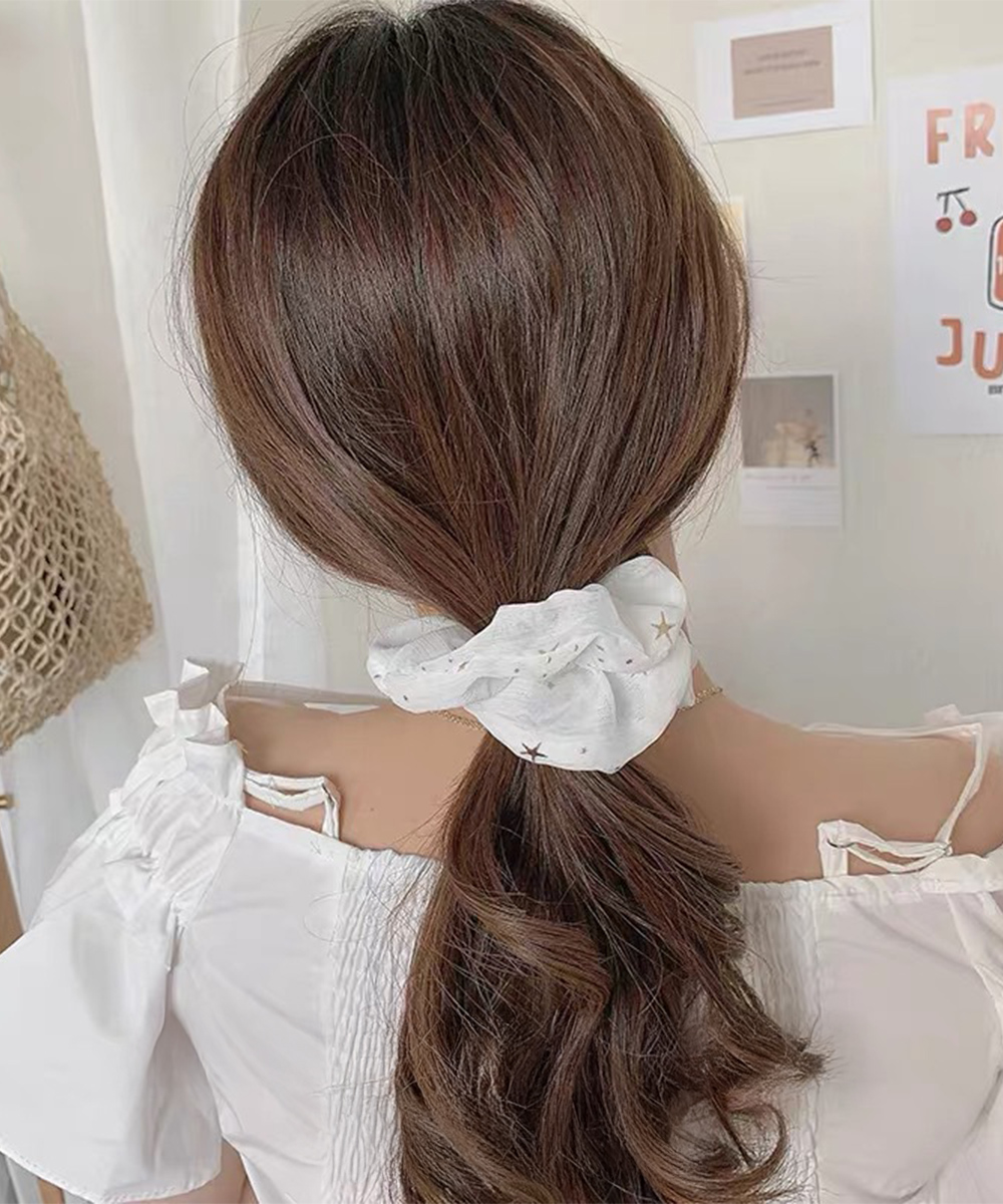 ヘアアクセサリー 星柄シュシュ 髪留め ヘアゴム 夜空デザイン