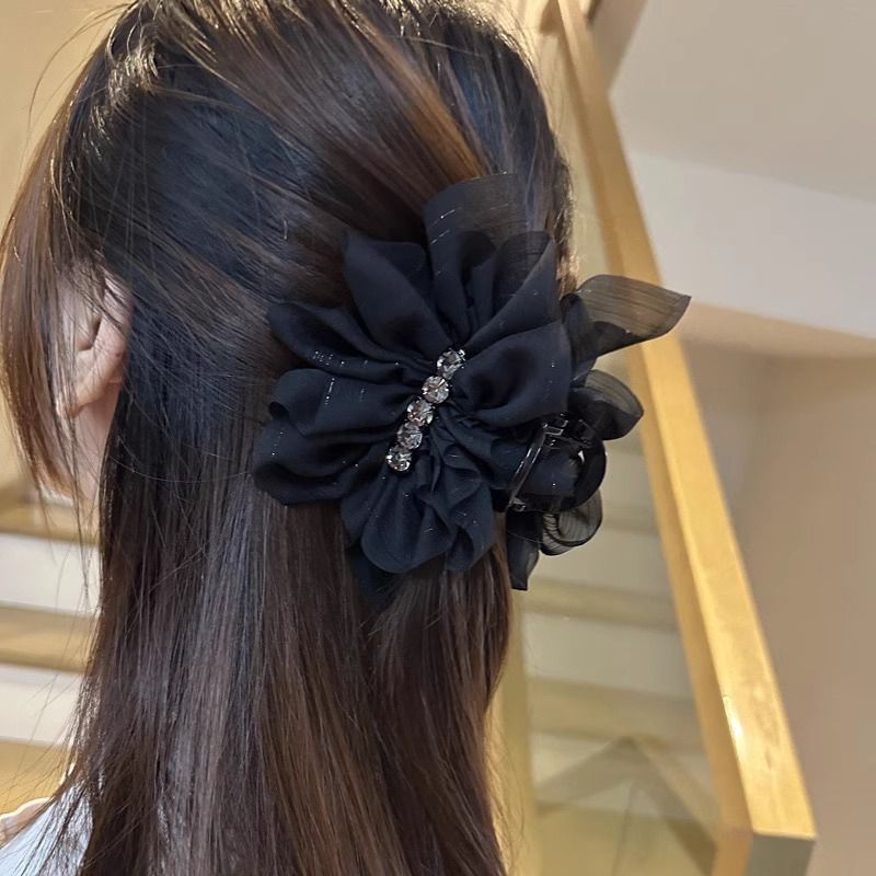 https://fulmo-img-server.com/haircery/3c0fef6d-16f7-4455-b4e5-9562716630aa.jpg