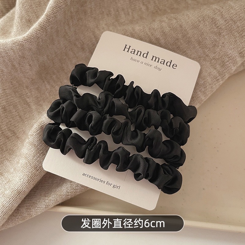 ヘアアクセサリー 絹のようなうるおいシュシュ