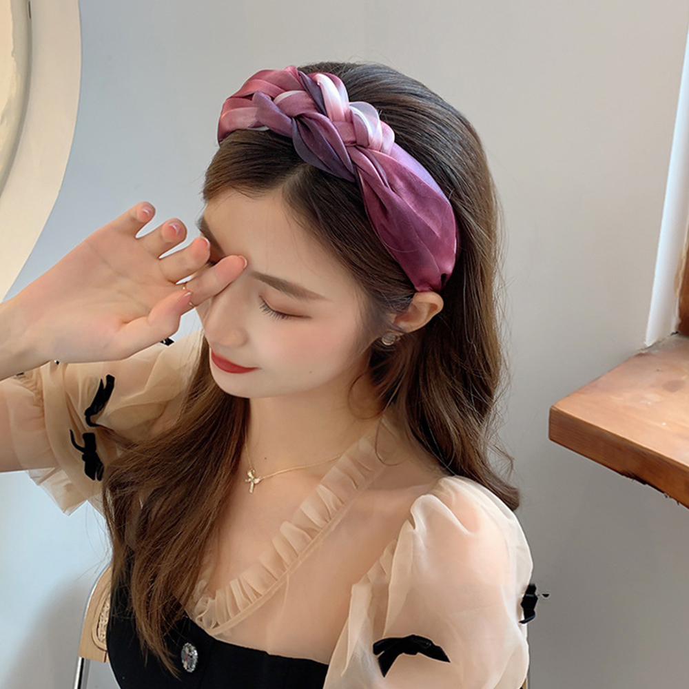 https://fulmo-img-server.com/haircery/3d9fb297-c2f2-4588-a596-18d2e2577627.jpg