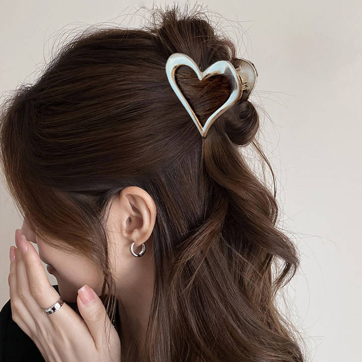 ヘアアクセサリー メタリック蝶々バレッタ