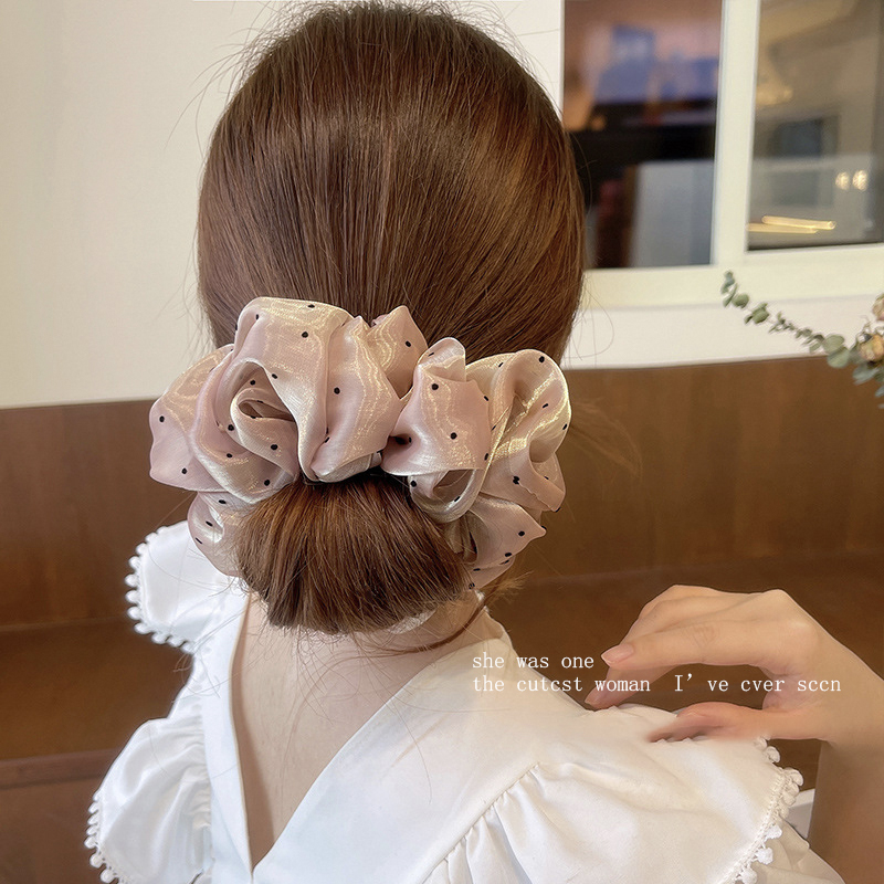 ヘアアクセサリー 水玉舞うサテンシュシュ