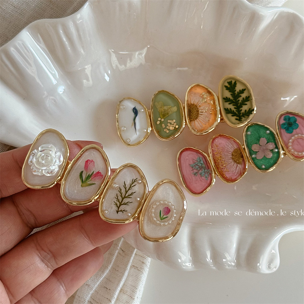 ヘアアクセサリー 押し花バレッタ 楕円形 金縁 髪飾り 3種類