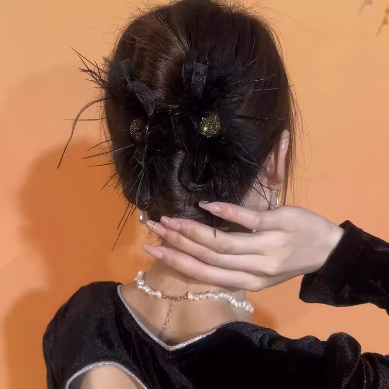 ヘアアクセサリー キラめきフェザーフラワーバレッタ