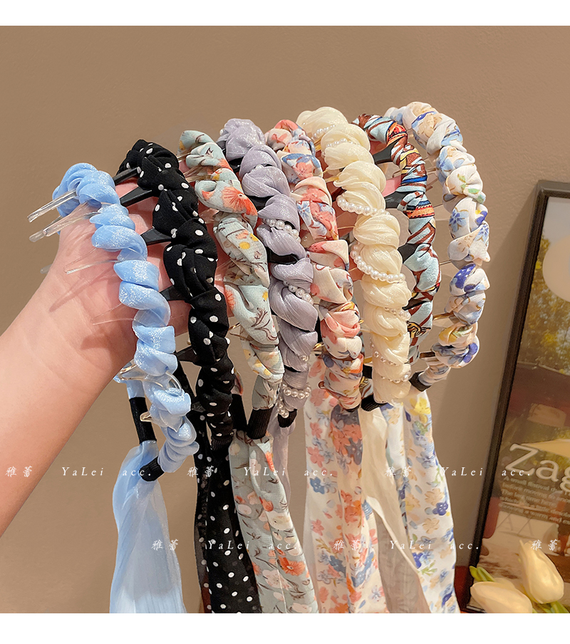 ヘアアクセサリー ツイストリボン ふんわりカチューシャ