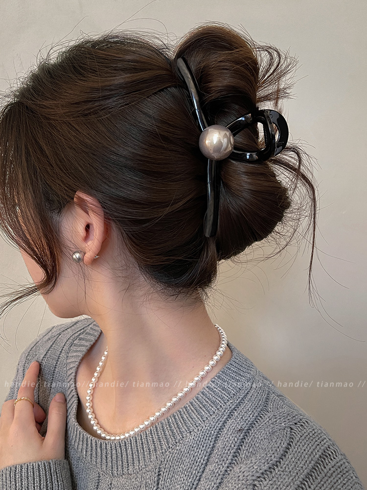 ヘアアクセサリー 真珠の輝き リボンバレッタ