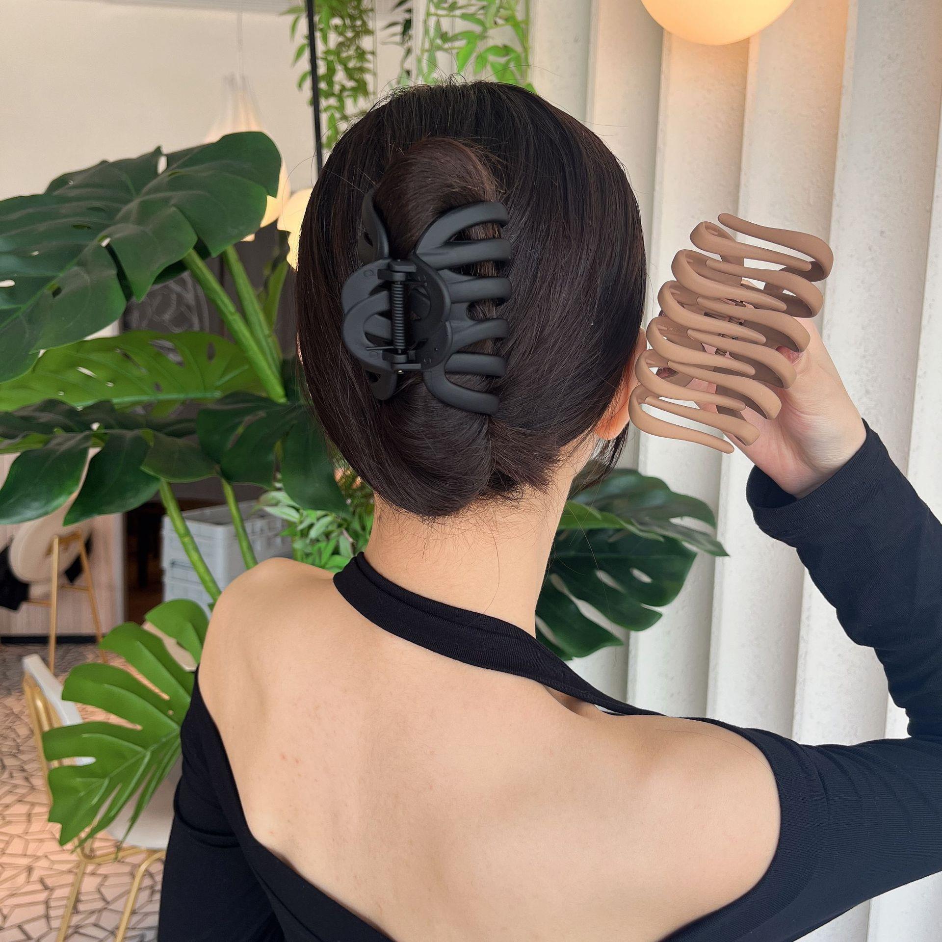 ヘアアクセサリー 曲線美シンプルつかみバレッタ