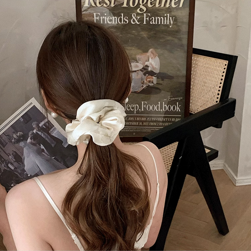 ヘアアクセサリー 上質光沢シルキーシュシュ