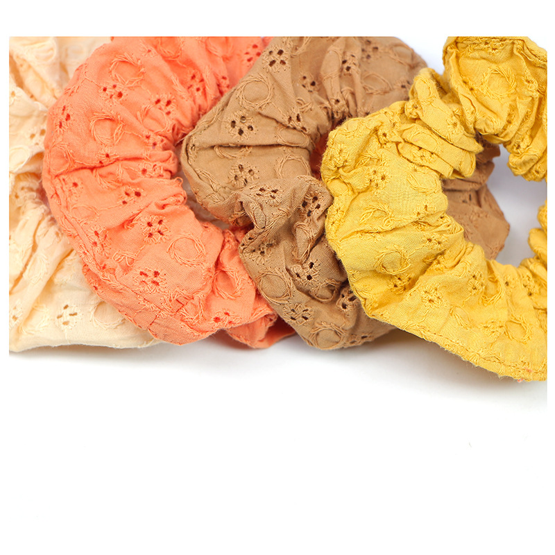 ヘアアクセサリー 花柄刺繍レース生地の上品シュシュ