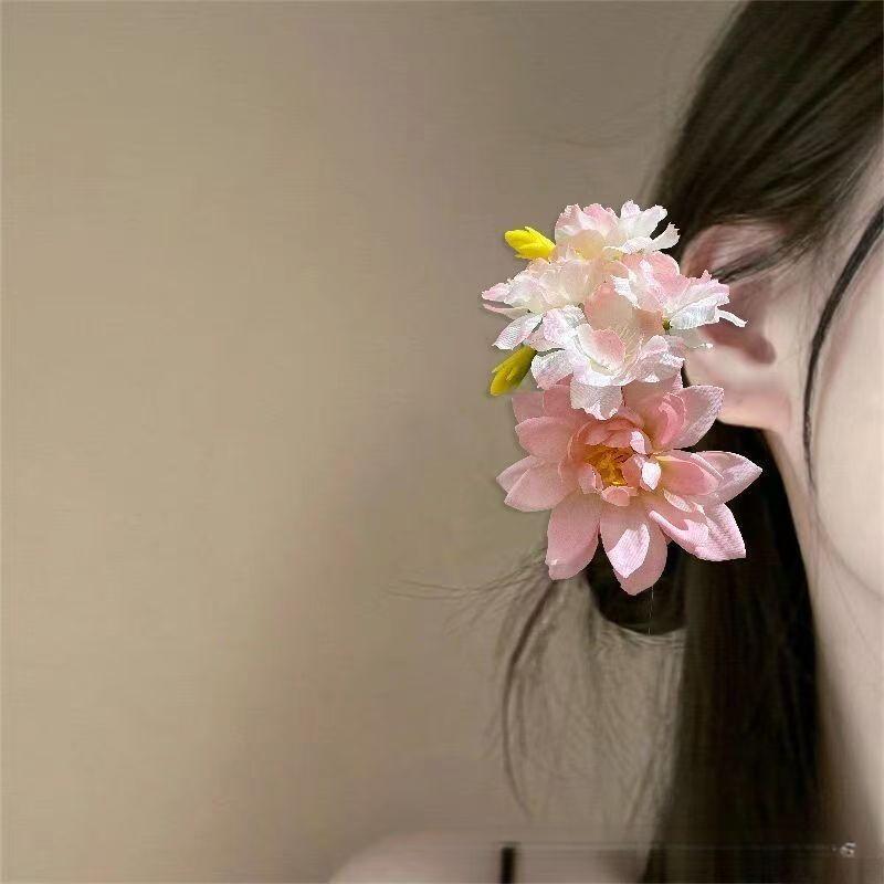 ヘアアクセサリー 花園の囁き 蓮花バレッタ