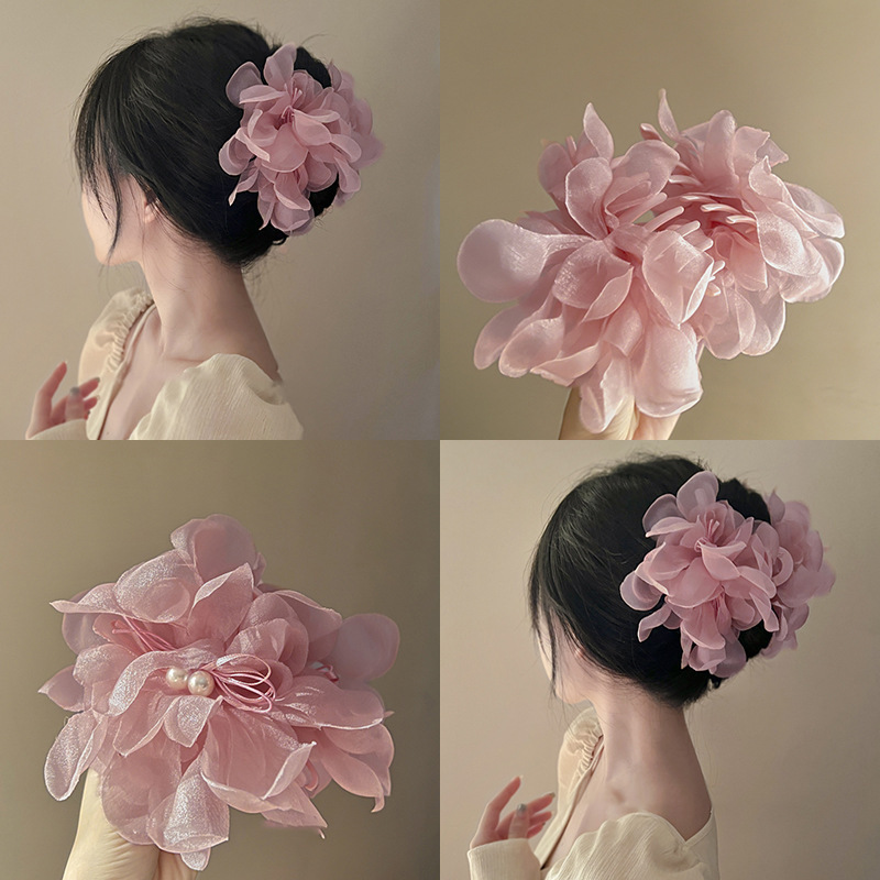 https://fulmo-img-server.com/haircery/7efadd5e-bd04-467f-913d-f836be4b1e5d.jpg